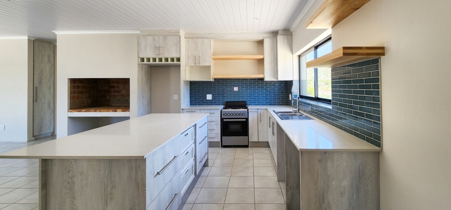 3 Bedroom Property for Sale in Suiderstrand Western Cape